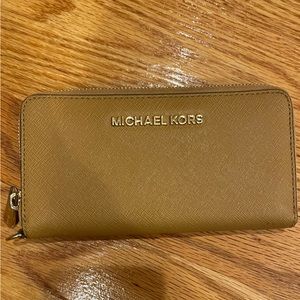 Michael Kors wallet